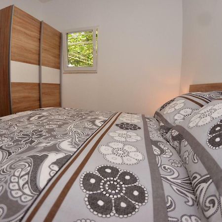 Apartman Mia Pula Buitenkant foto
