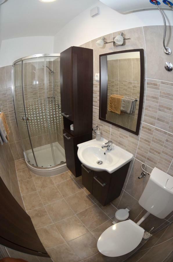 Apartman Mia Pula Buitenkant foto