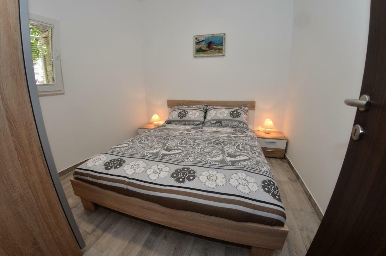 Apartman Mia Pula Buitenkant foto